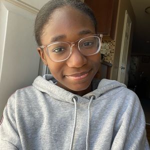Meet your Posher, Maya Mosange